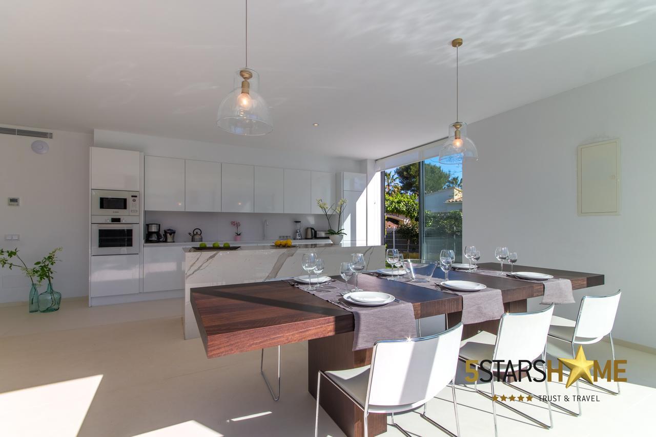 - 218324 Villa